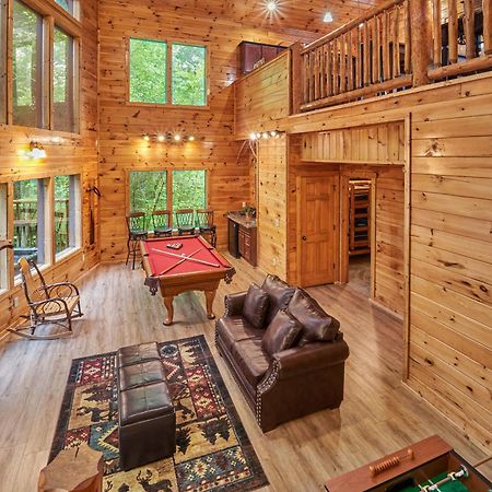 Chalet Damour Гетлинбург Екстериор снимка